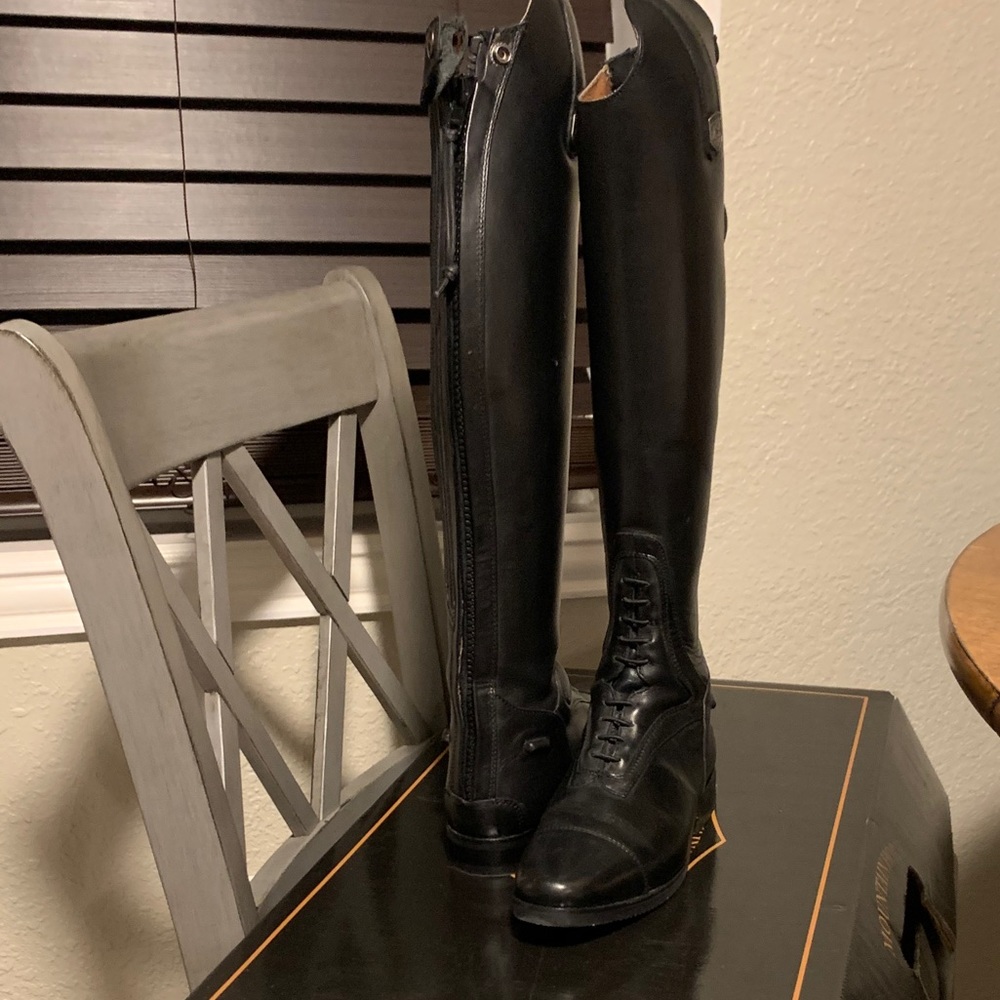 Size 6.5 Slim Mountain Horse Venezia Field Boots
